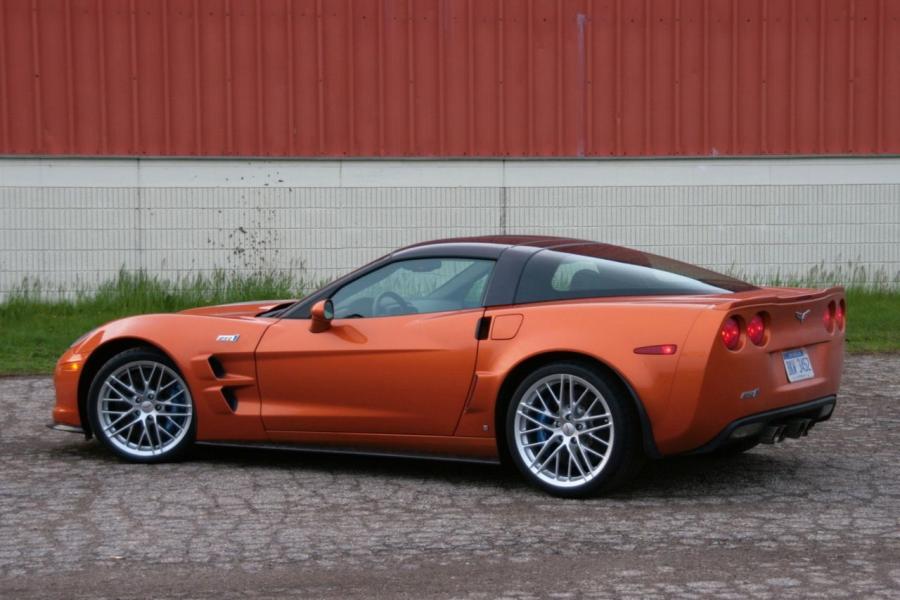  Chevrolet Corvette ZR1 2009 года  (фото 253 из 290)